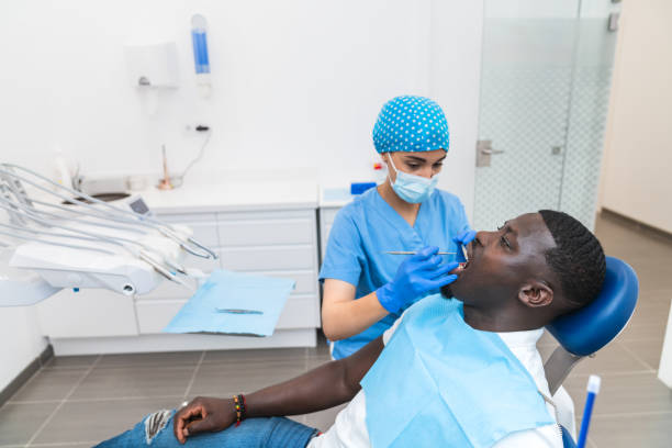 Best Tooth Infection Emergency Dentist  in Tracyton, WA